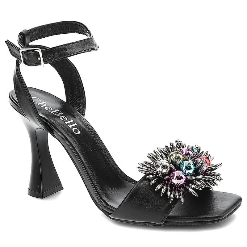 Sandały damskie Chebello, naturalna skóra licowa z paskiem wokół kostki zapinanym na klamrę efektowną aplikacją na przodzie, czarny, 2908_-160-000-PS