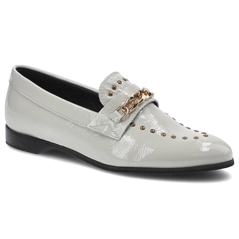 Lordsy damskie Lamanti, naturalna skóra licowa o lakierowanym wykończeniu z paskiem na podbiciu z metalowym łańcuchem metalowymi detalami oraz niską