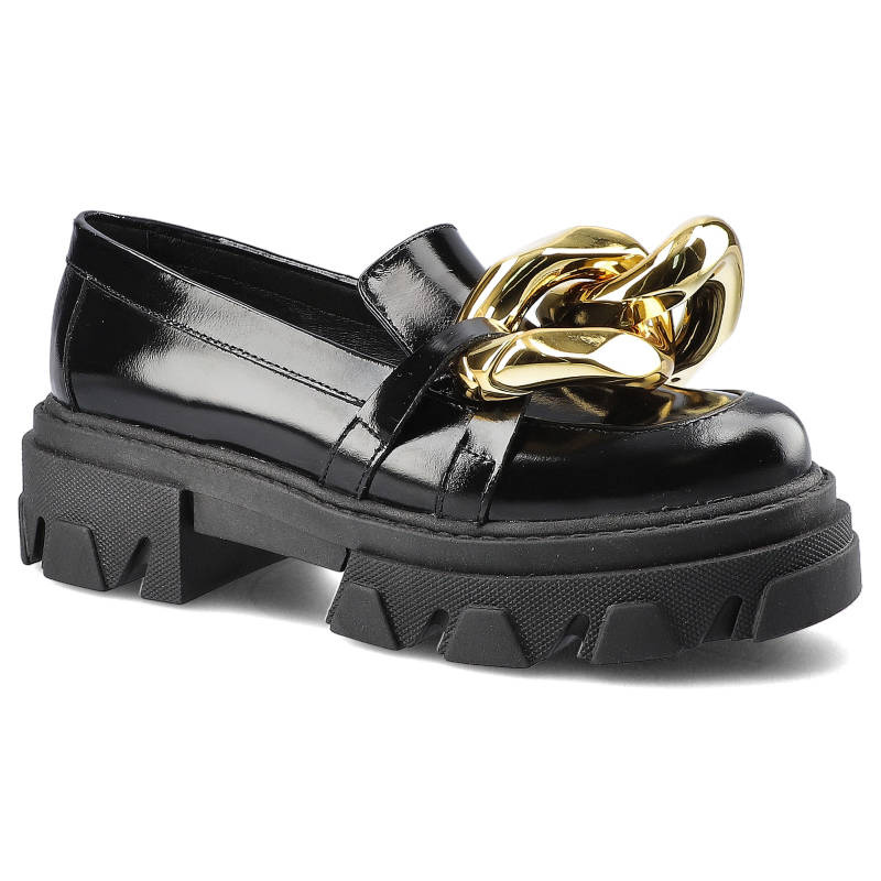 Półbuty damskie Carinii, naturalna skóra lakierowana na wysokiej podeszwie ze złotym elementem łańcucha nad palcami, czarne, B5976_-037-000-000-E33