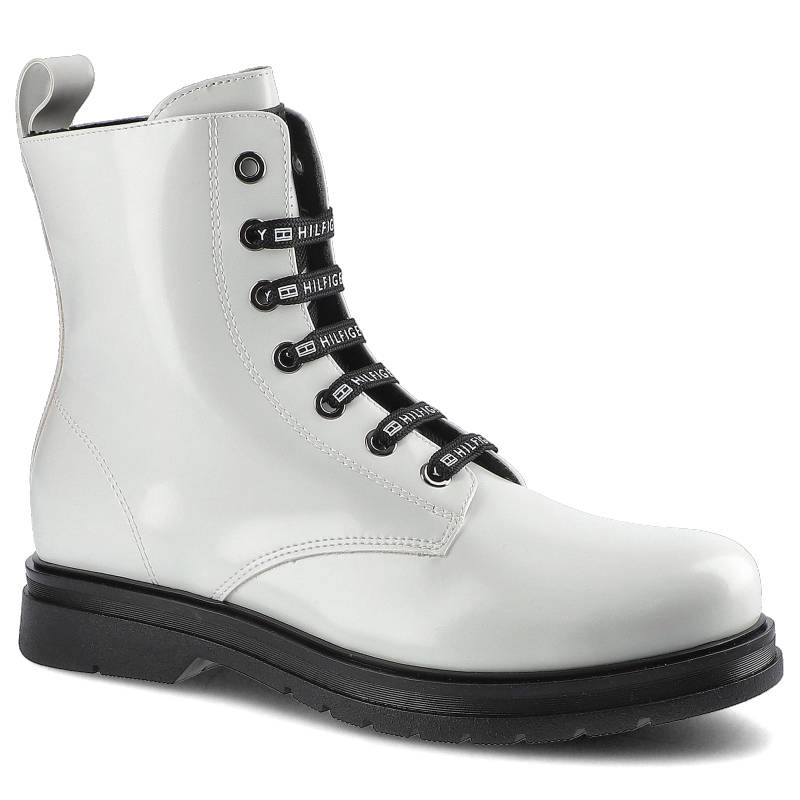 Botki damskie Tommy Hilfiger, Wykonane ze skóry naturalnej lakierowanej z gładką cholewką klasycznym wycięciem sznurowanym zapięciem z dekoracyjnymi