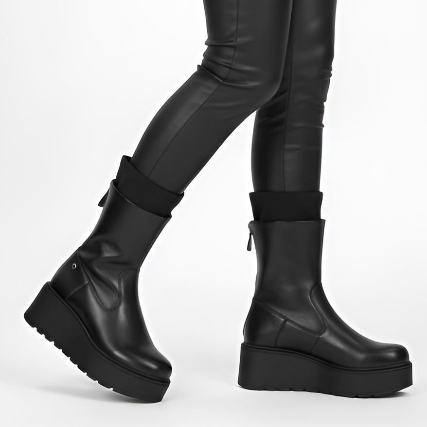 Botki damskie Maciejka, na grubej platformie skórzana licowa cholewka za kostkę i zapinane na zamek, czarne, A7161-01-00-7