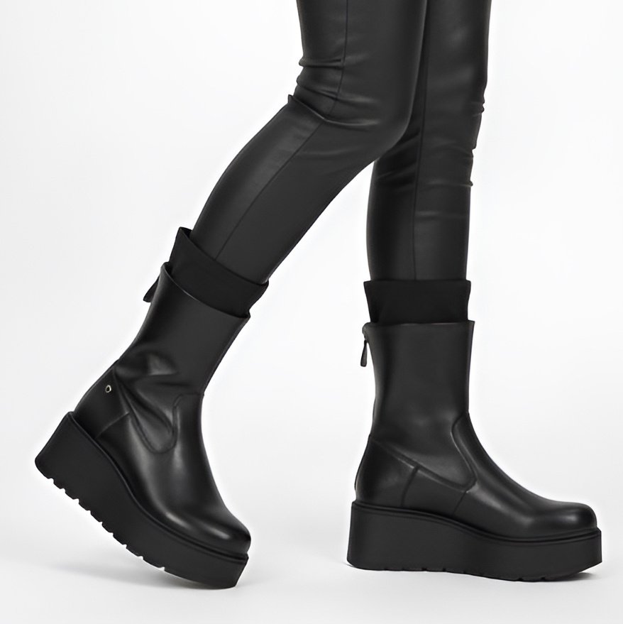 Botki damskie Maciejka, na grubej platformie skórzana licowa cholewka za kostkę i zapinane na zamek, czarne, A7161-01-00-7