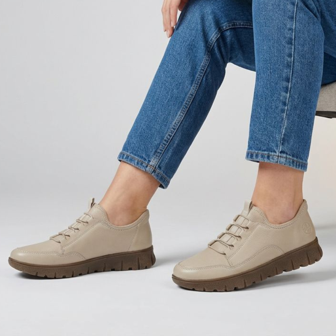 Półbuty damskie Rieker, antistress na płaskiej podeszwie i skórzane wsuwane, beżowe, N1357-60