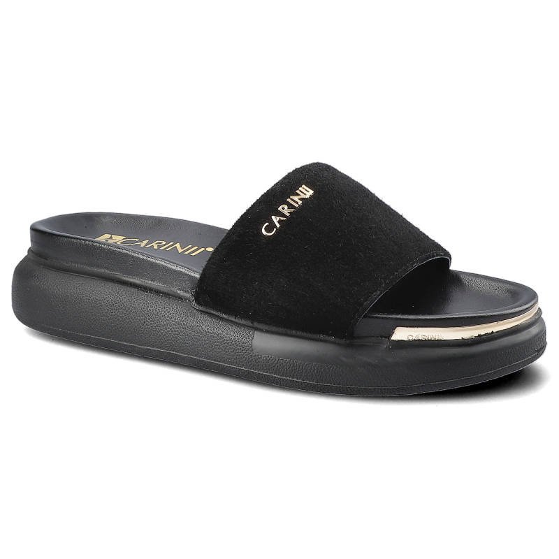 Klapki damskie Carinii, naturalna skóra zamszowa w czarnym kolorze z szerokim paskiem z logo oraz grubą lekką podeszwą zapewniającą stabilność, czarn