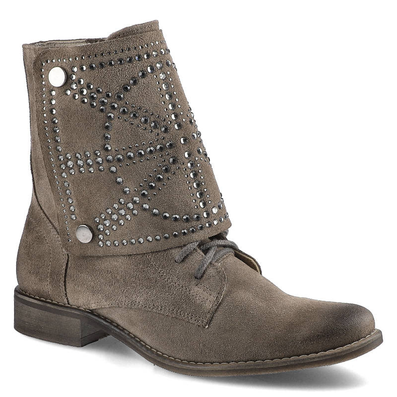 Botki damskie Exquisite, naturalna skóra zamszowa z dekoracyjną klapą zdobioną metalowymi nitami sznurowaniem oraz niskim stabilnym obcasem, almond,