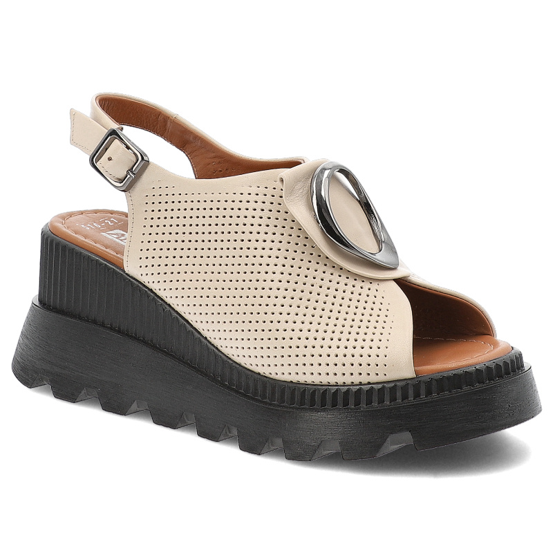 Sandały damskie Artiker, skórzane na koturnie ze sprzączką z ozdobą, beżowe, 56C0111