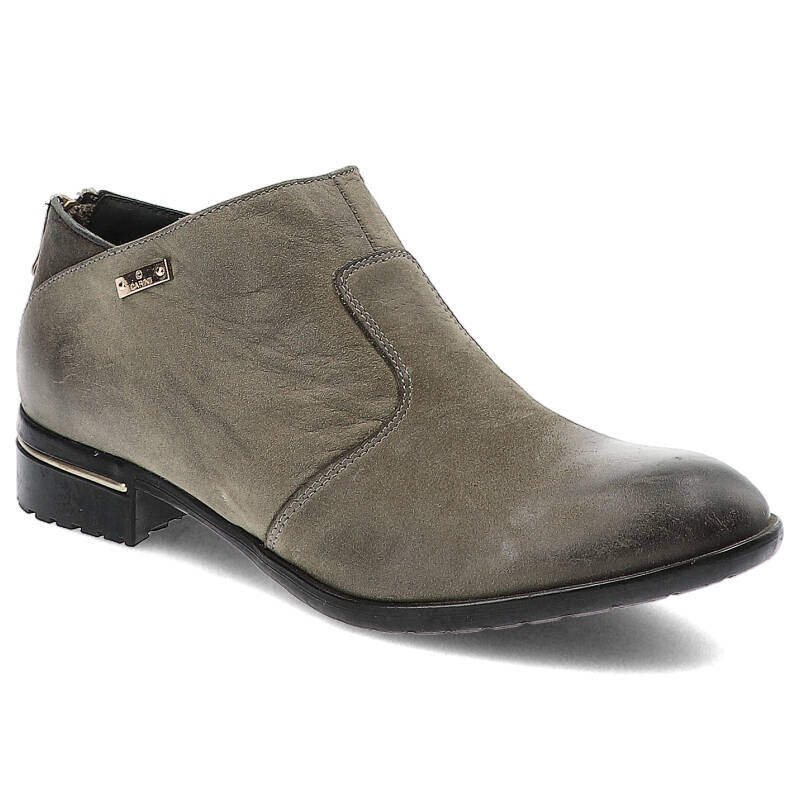 Półbuty damskie Carinii, skórzane i eleganckie, czarne, B2139-399-360-000-769