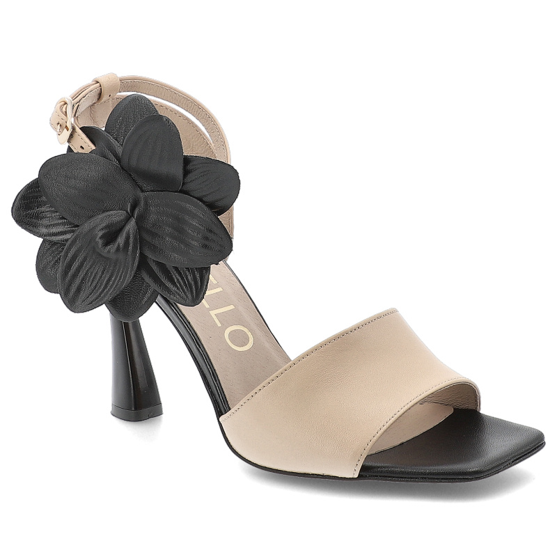 Beżowe Sandały Chebello Eleganckie Obuwie Damskie