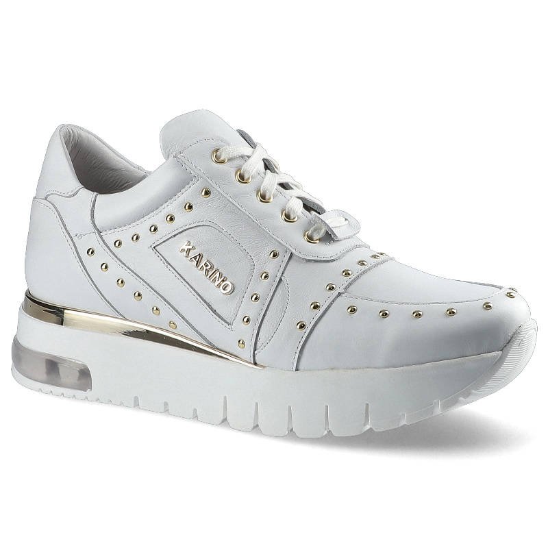 Sneakersy damskie Karino, na masywnej podeszwie z metalicznymi akcentami i złotymi nitami, białe, 3721-010-P