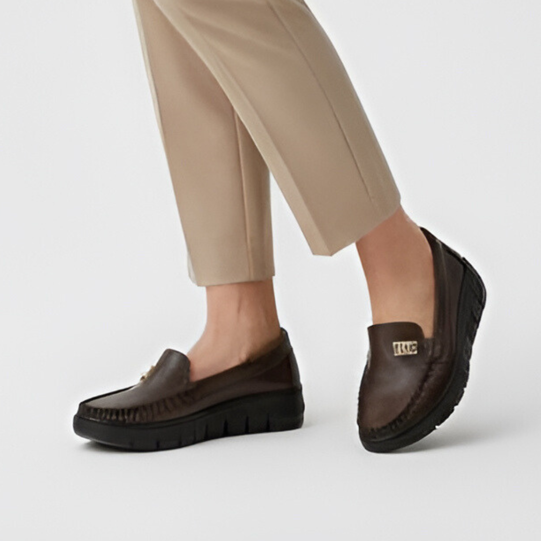 Półbuty damskie Armodo, mokasyny na płaskim obcasie i ze skóry naturalnej, czekoladowo-złote, 10167-S-Czekolada-Zl