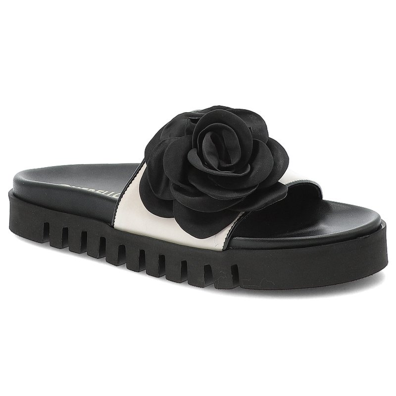 Klapki damskie Chebello, skórzane na platformie z ozdobnym kwiatem, beżowe, 4739-513