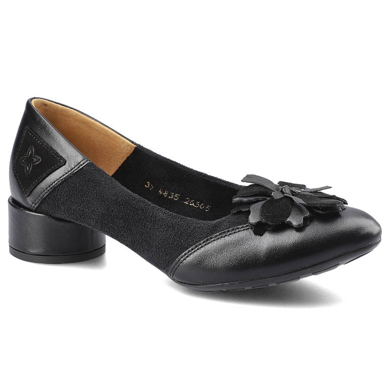 Czółenka damskie Maciejka, Wykonane ze skóry naturalnej z elementami z elastycznego materiału z gładką łączoną cholewką klasycznym wycięciem dekoracy