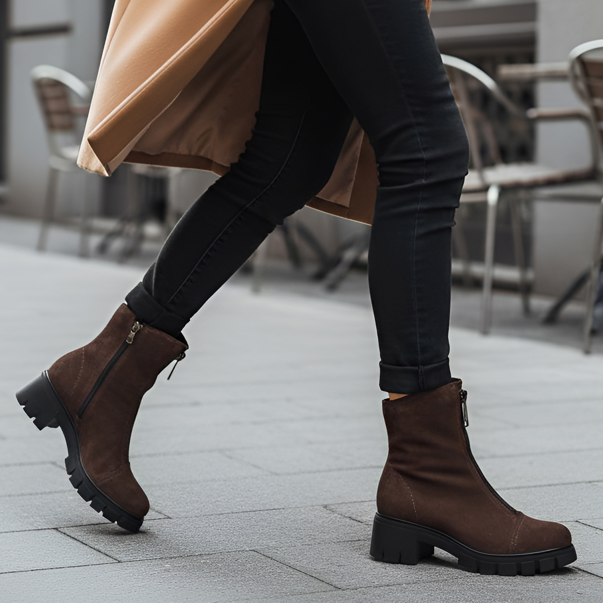 Botki damskie Armodo, filc w środku z zapięciem na suwak i na wygodnym klocku, brązowe, 3264A-W