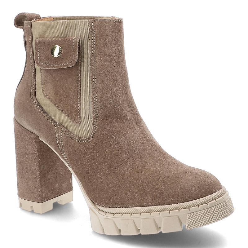 Botki damskie Damiss, cholewka z miękkiego zamszu z elastyczną wstawką po bokach masywny obcas oraz gruba podeszwa z wyraźnym profilem, kawa‑welur, D