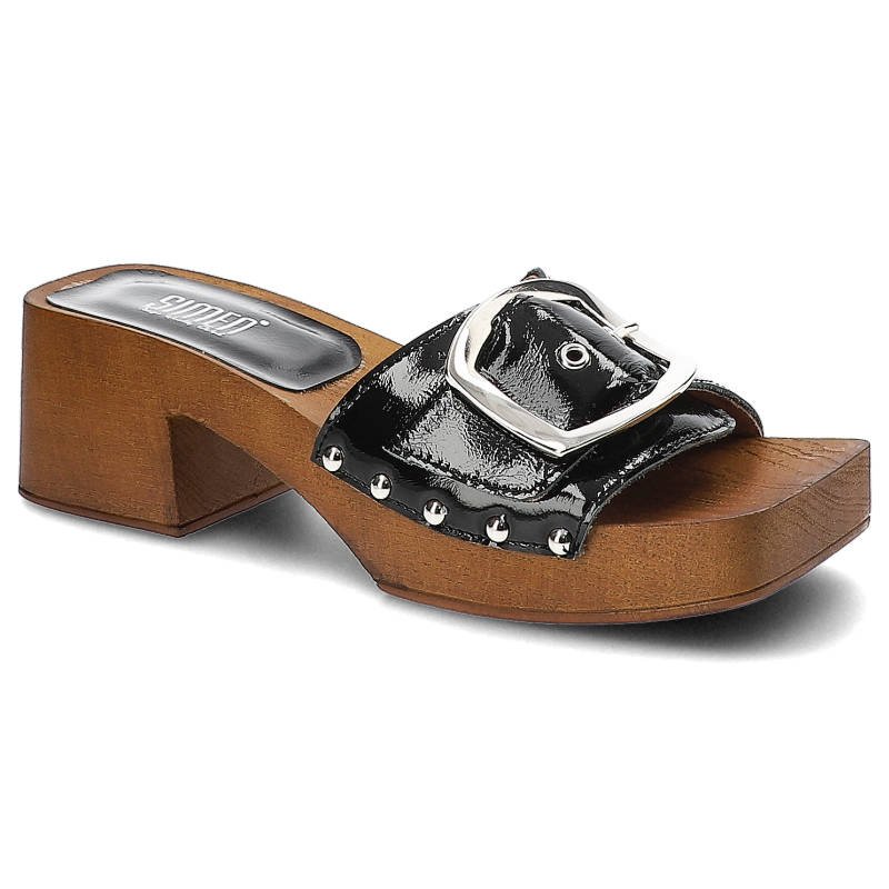 Klapki damskie Simen, lakierowana cholewka z szerokim paskiem i metalową klamrą masywna drewniana podeszwa, czarny, 5007A-L