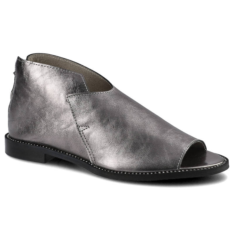 Sandaly damskie Dwunasty Shoes, naturalna skóra licowa z otwartym noskiem z bocznym wycięciem oraz niską podeszwą z dekoracyjnym obszyciem, srebrne,