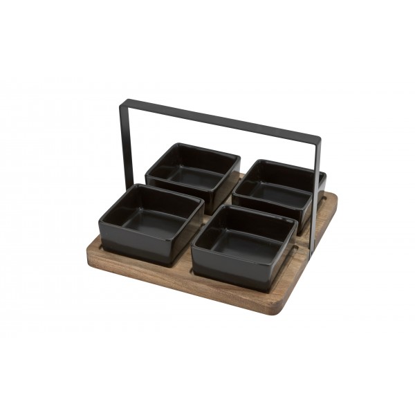 Miski ceramiczne na przekąski na drewnianej tacy