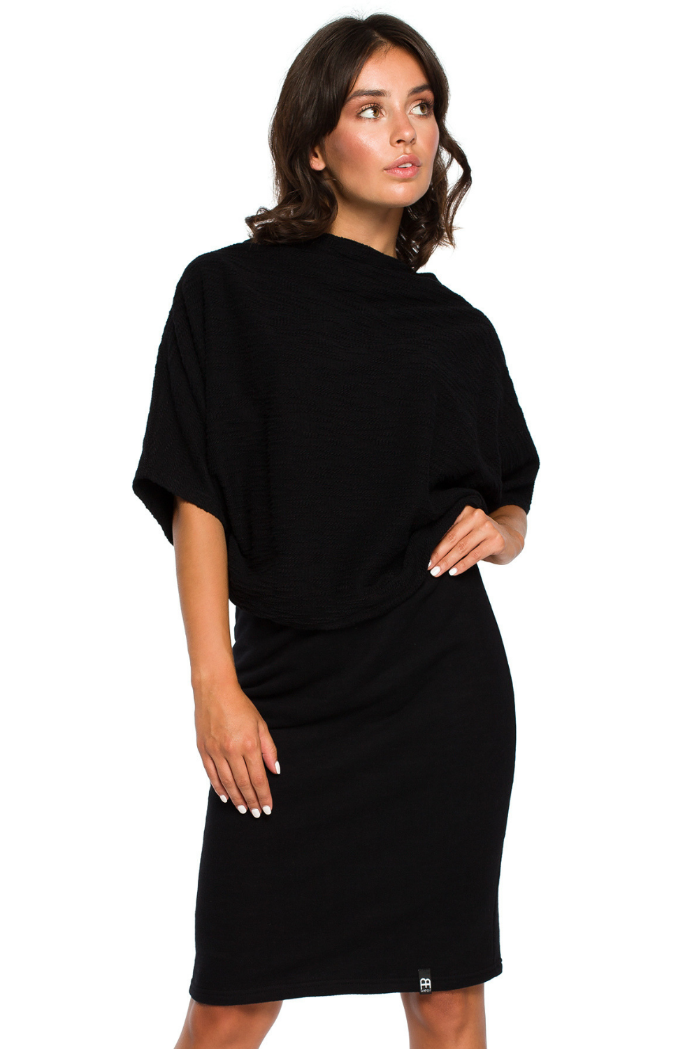Sukienka dzianinowa ołówkowa ze zbluzowaną górą czarna na co dzień