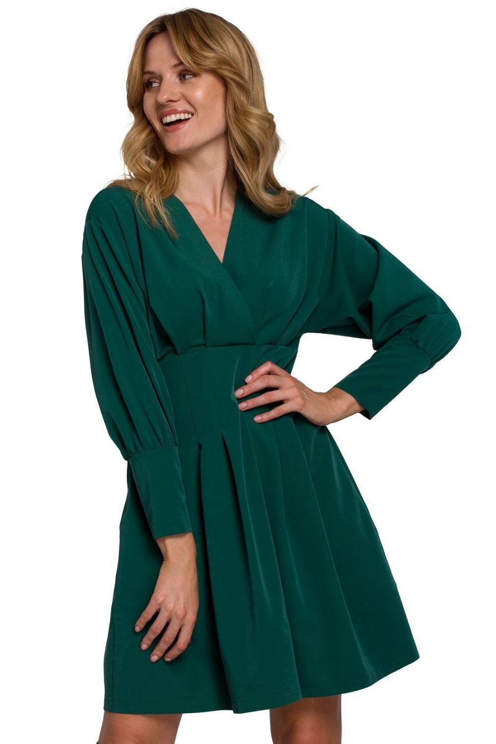 Zjawiskowa sukienka mini z wydłużoną talią