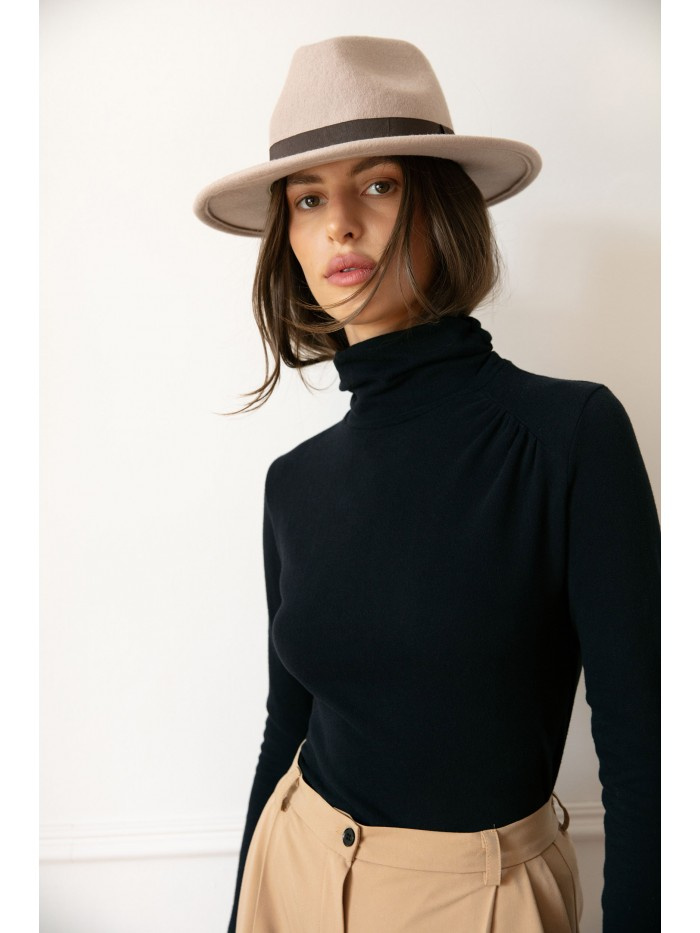 S278 Golf z marszczeniem na boku - czarny