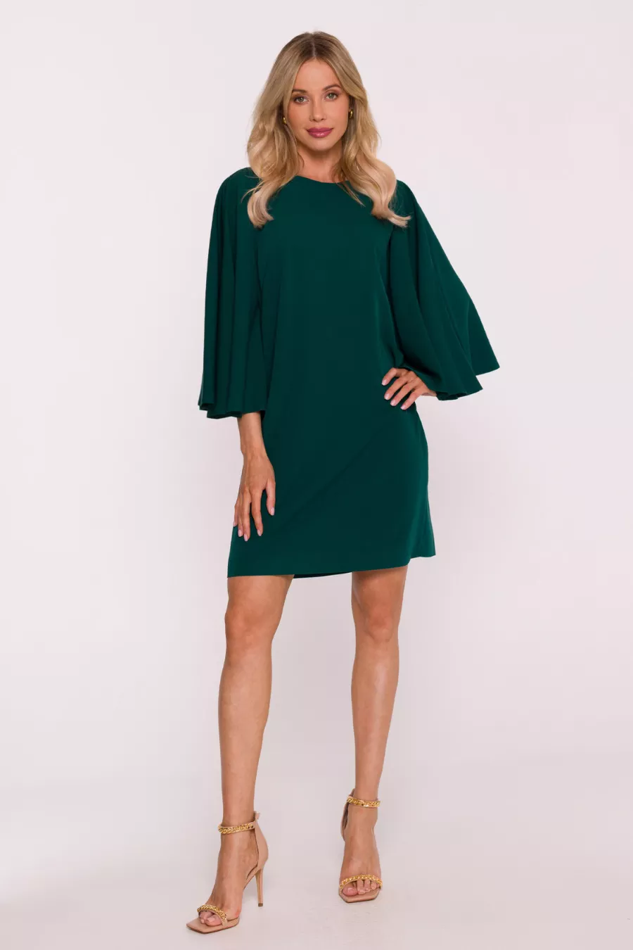 Elegancka sukienka trapezowa z bufiastymi rękawami zielona