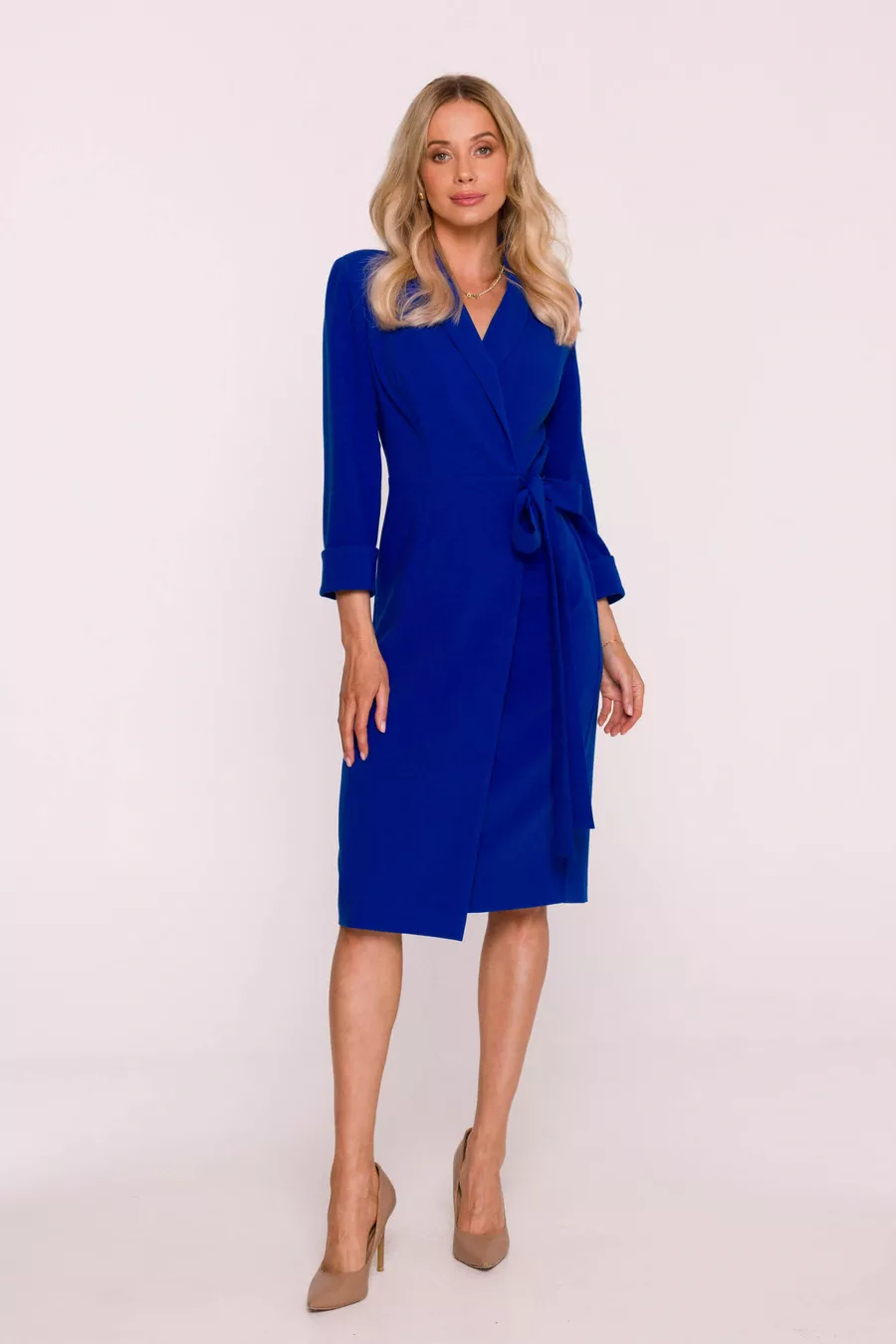 Elegancka sukienka ołówkowa kopertowa z wiązaniem chabrowa