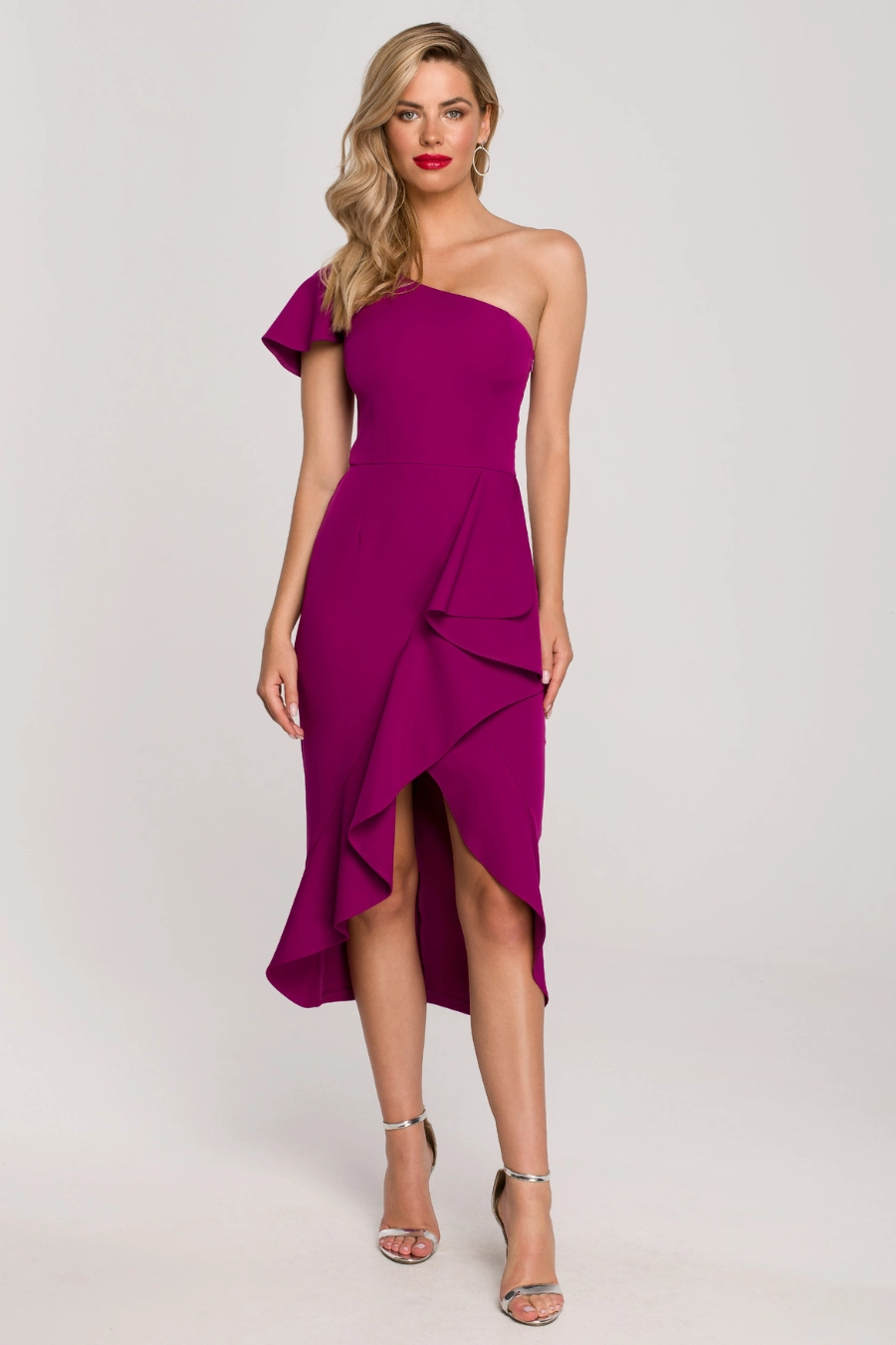 Koktajlowa sukienka na jedno ramię ołówkowa z falbaną fiolet