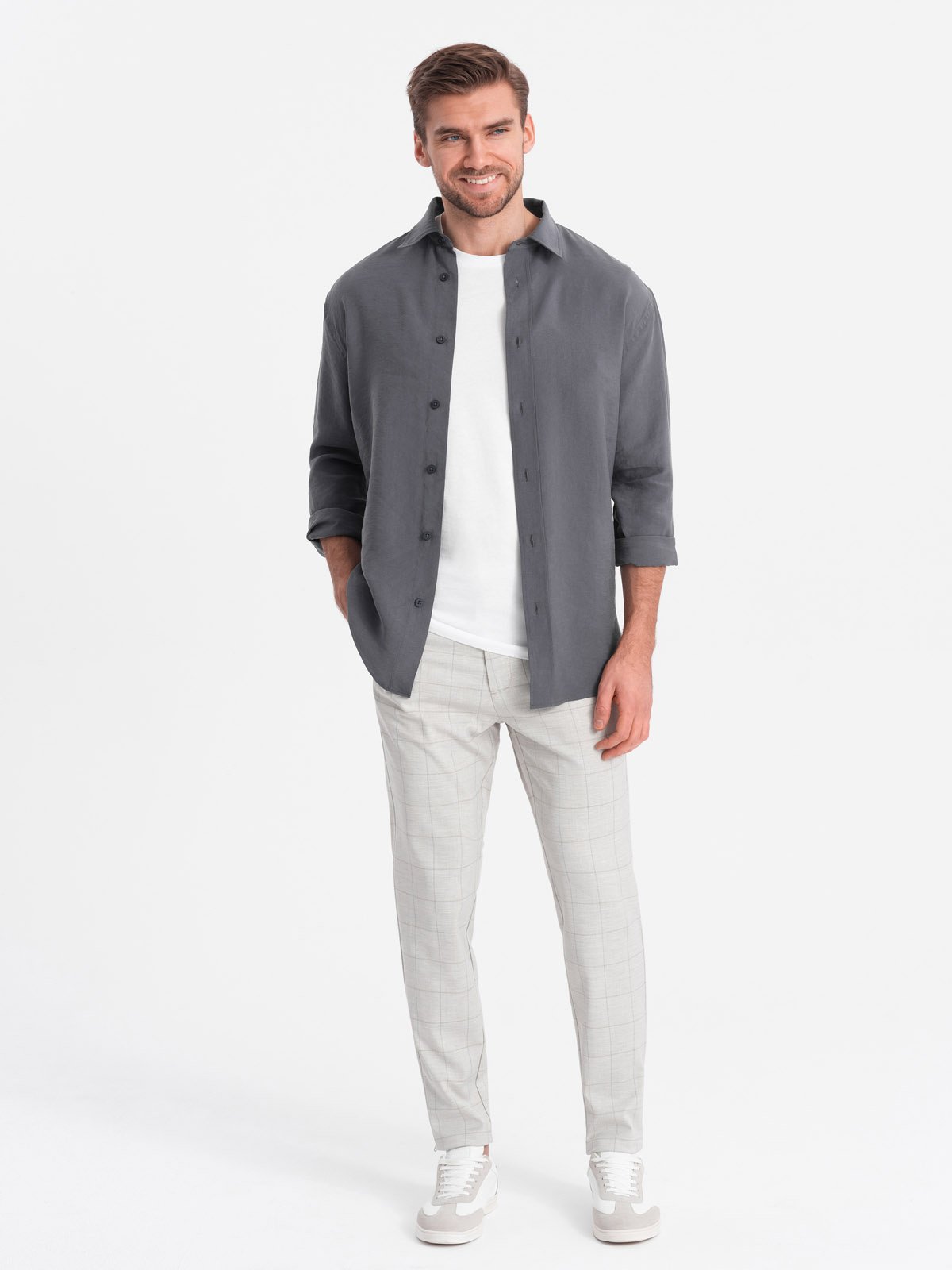 Spodnie męskie o klasycznym kroju w delikatną kratę - beżowe V1 - Rozmiar: XL