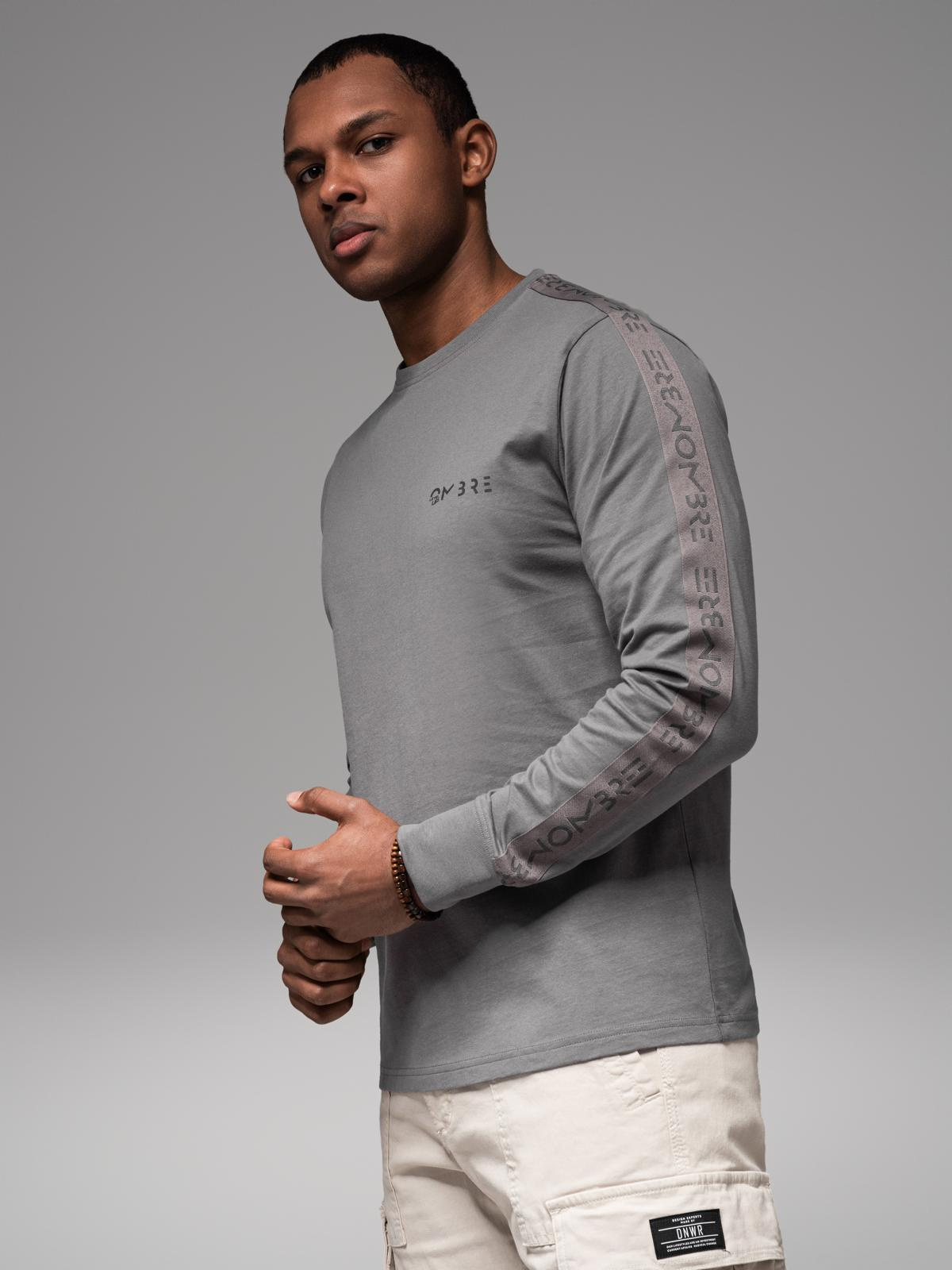 Męski bawełniany longsleeve U-neck z lampasami i nadrukiem na piersi – szary V5 - Rozmiar: XXL