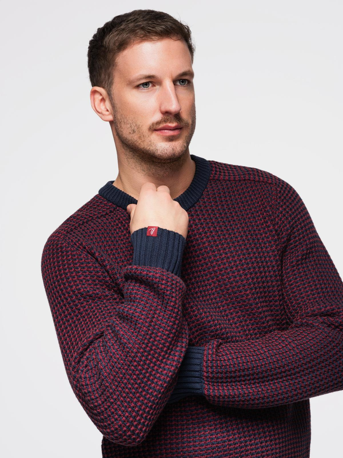 Męski sweter o kontrastowym splocie z okrągłym dekoltem – bordowy V1 - Rozmiar: XL