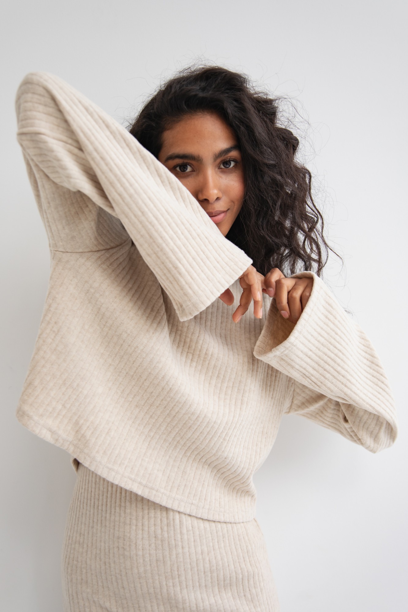 Bluzka wykonana z dzianiny sweterkowej w kolorze MELANGE BEIGE -WESTON-M/L