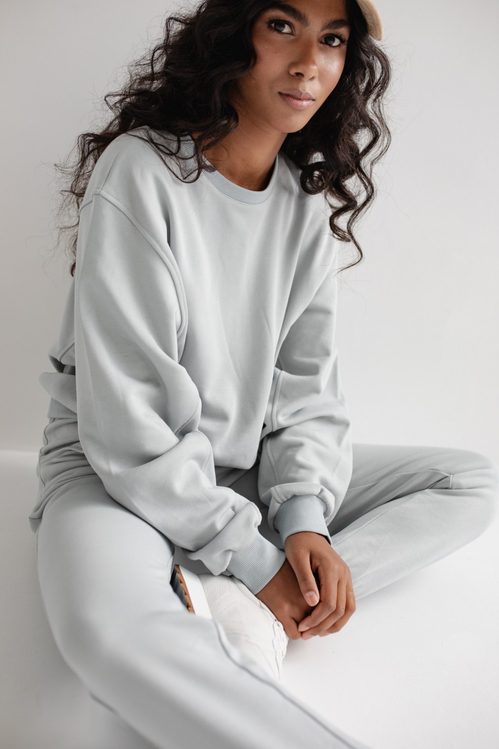 Bluza damska o kroju regular fit w kolorze POWDER BLUE - PONTE