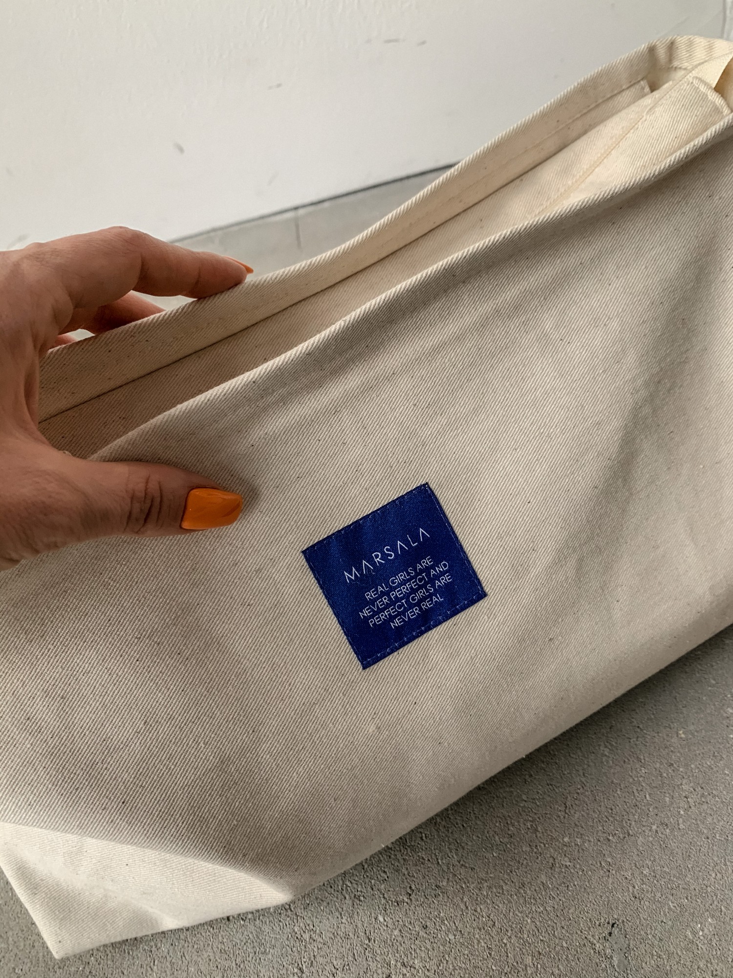 Organizer do torebki / kosmetyczka PERFECT MRSL GIRL