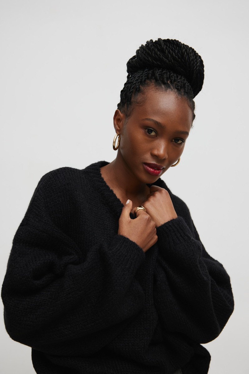 Sweter oversize z bufiastym rękawem BLACK - RIVERO