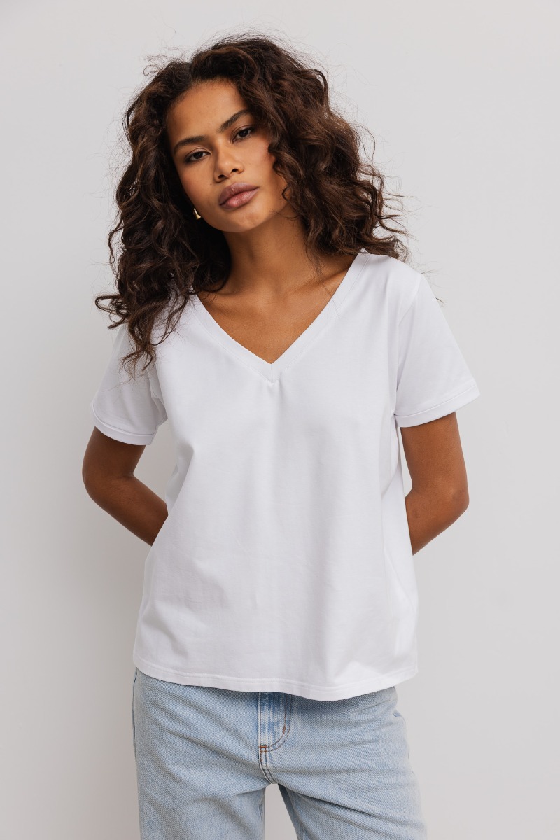 T shirt z dekoltem w kształcie V w kolorze BIAŁYM- V NECK-XL