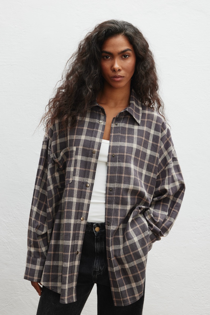 Koszula typu oversize w kratę w kolorze BRĄZOWYM - RENO 9359-M/L