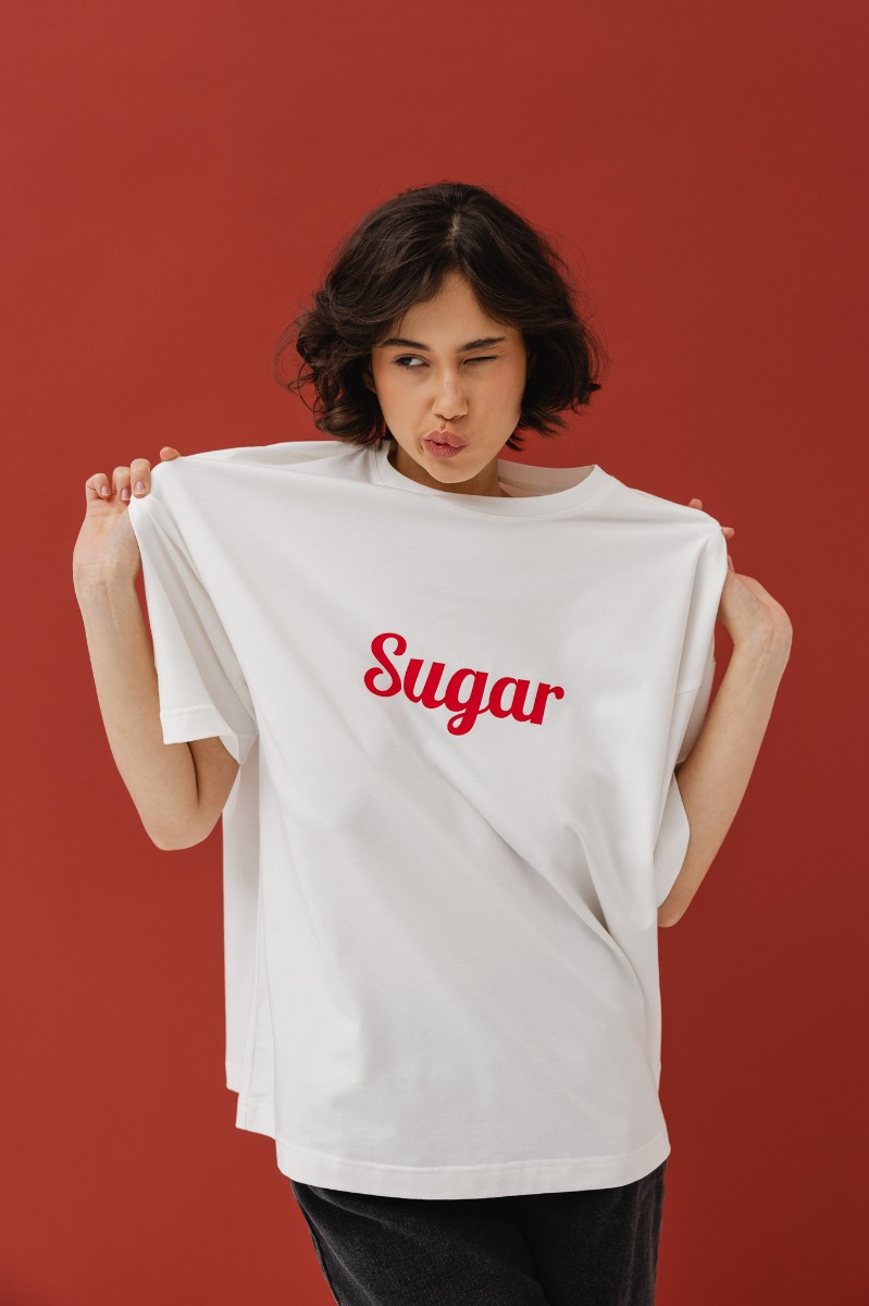 T-shirt z NADRUKIEM w kolorze ECRU - EAZY - SUGAR -S/M