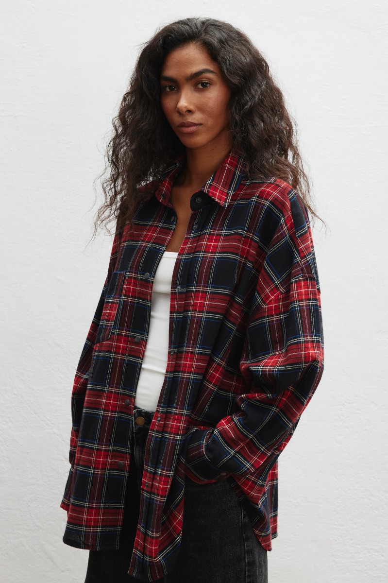 Koszula typu oversize w kratę CZERWONĄ - RENO 9361-S/M