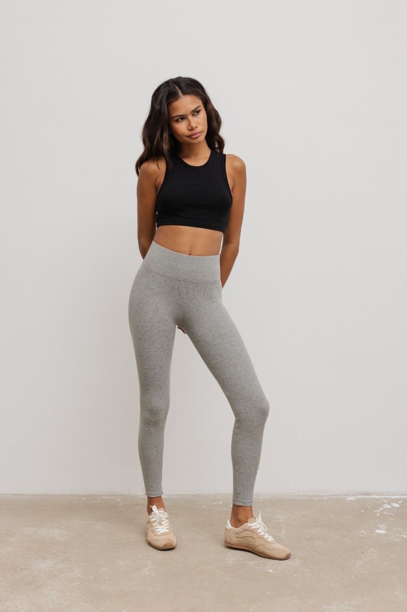 Legginsy damskie z prążkowanej dzianiny w kolorze DEEP GREY MELANGE- HIPS