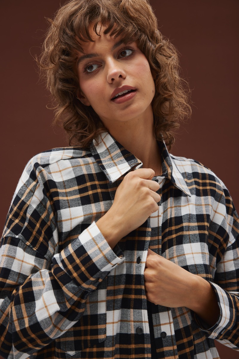 Koszula typu oversize w kratę CZARNO BEŻOWĄ - RENO-M/L