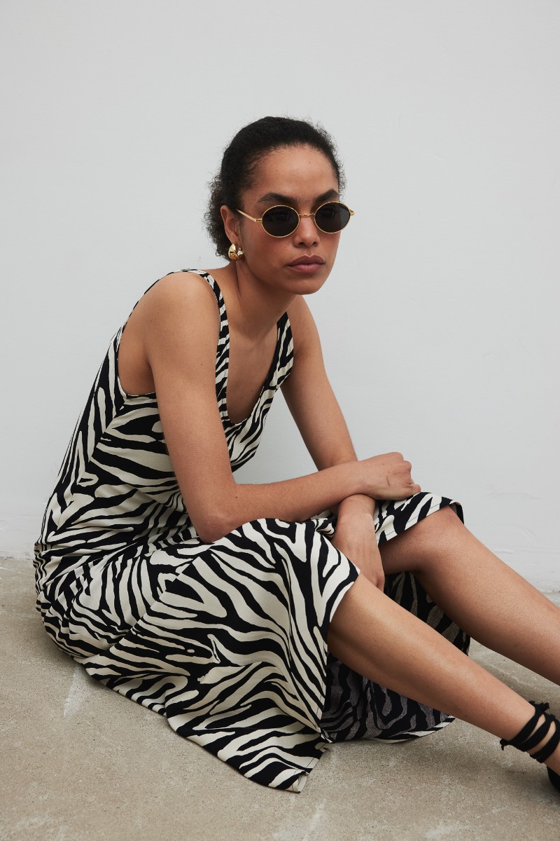 Sukienka na ramiączkach w print, w kolorze BLACK & BEIGE- ILUSION-S