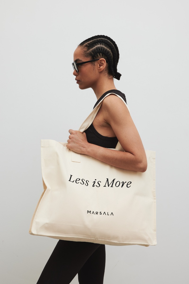 Torba typu shopper bag beżowa large size LESS IS MORE haftowana-UNI