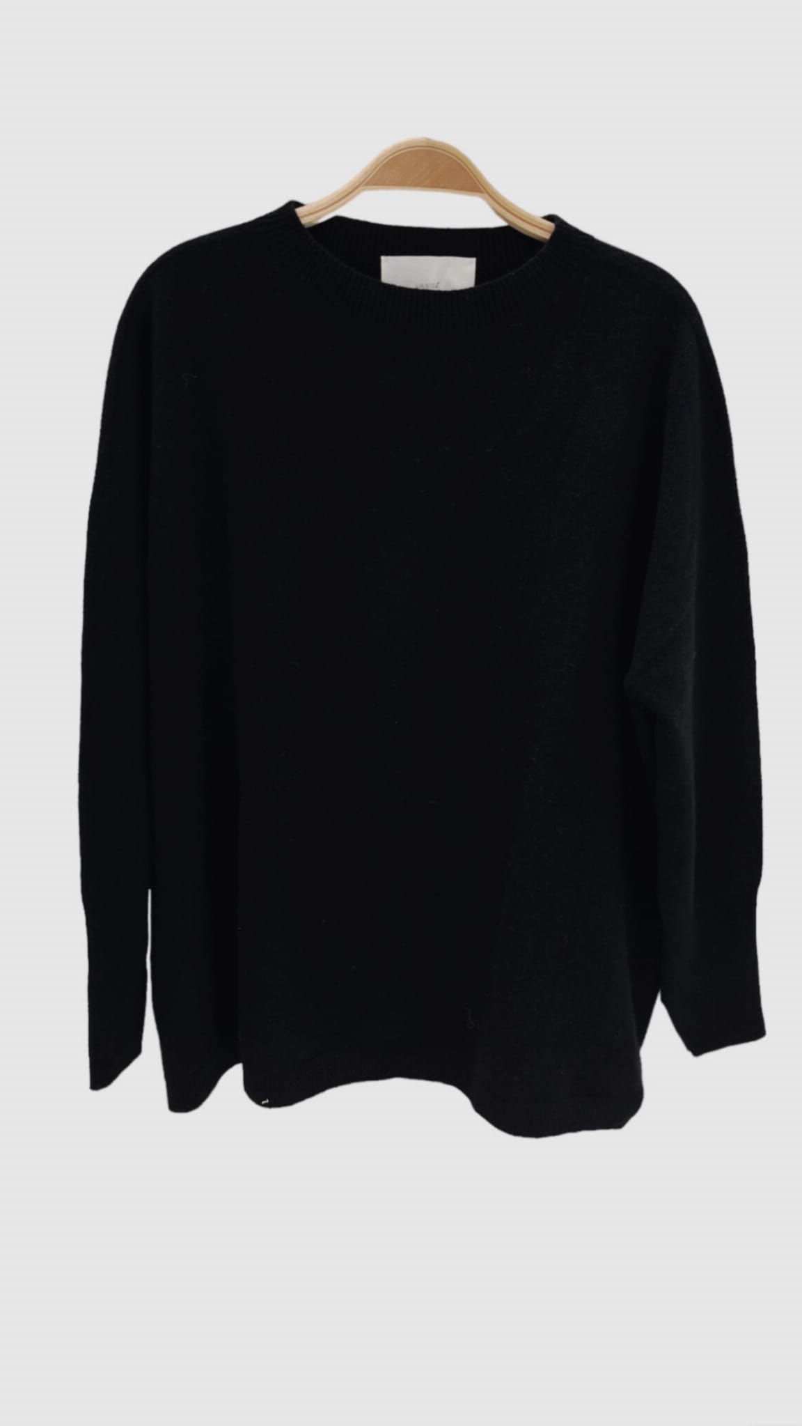 CZARNY KLASYCZNY KASZMIROWY SWETER VANISE