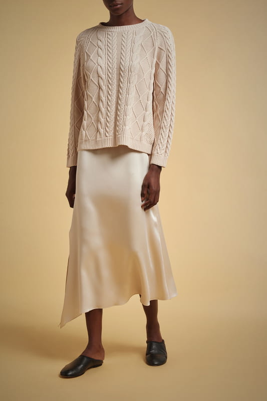 BEŻOWY BAWEŁNIANY SWETER Z WARKOCZEM LIVIANA CONTI