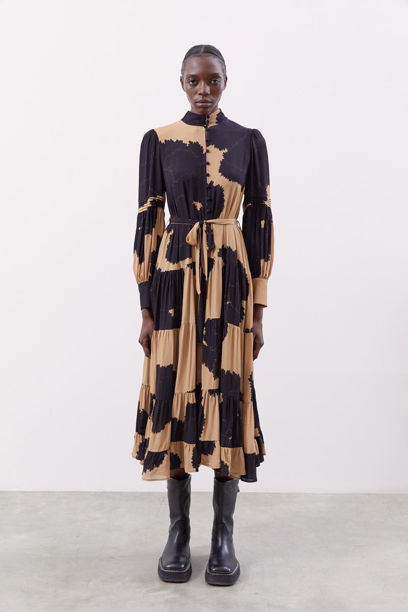 BEŻOWO CZARNA SUKIENKA MAXI Z WISKOZY MEIMEIJ