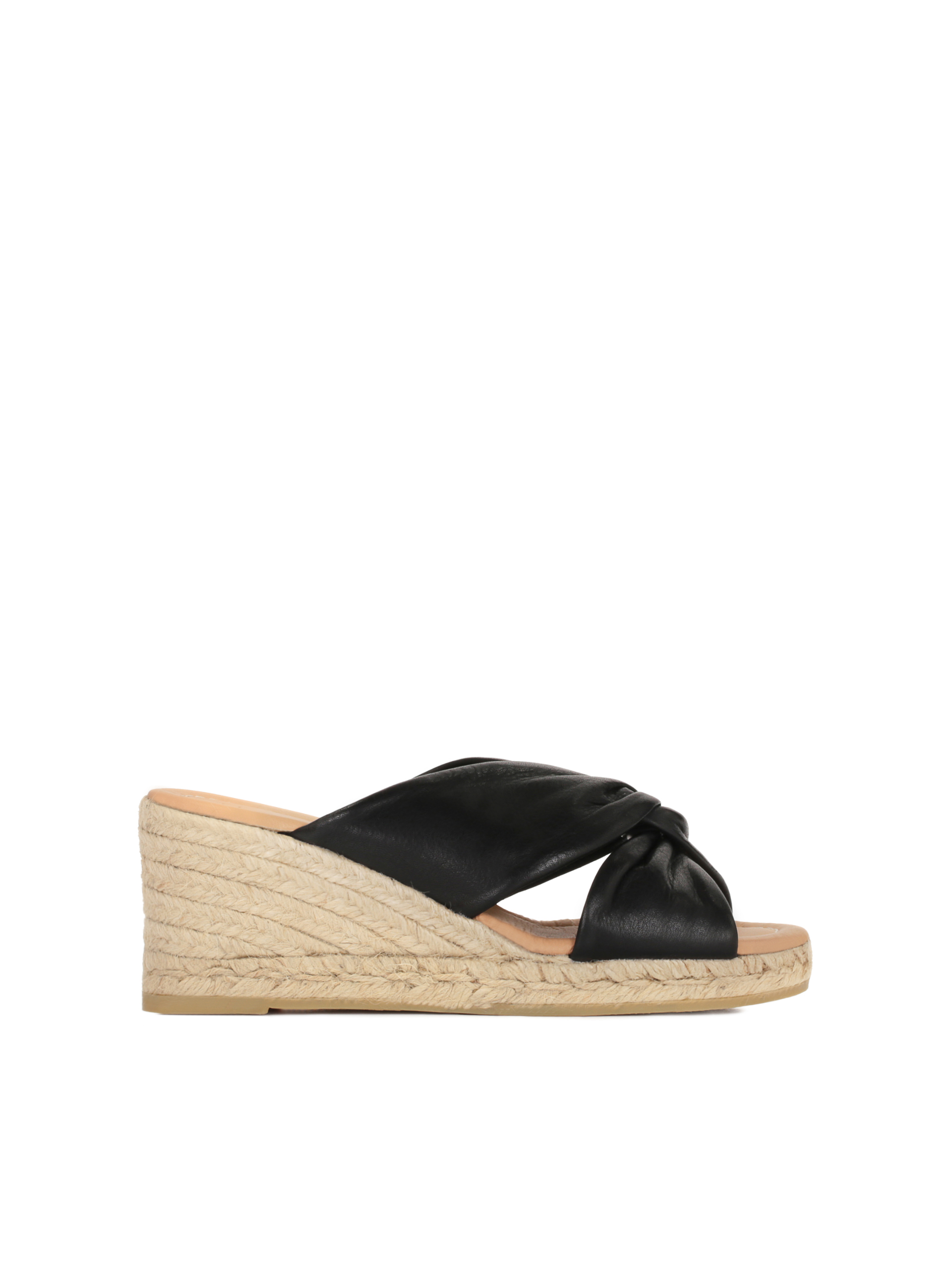 Czarne klapki damskie na koturnie