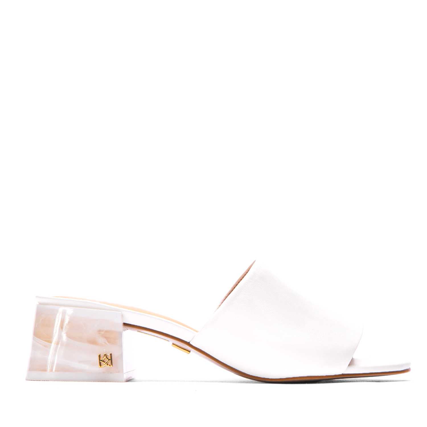 Białe klapki damskie