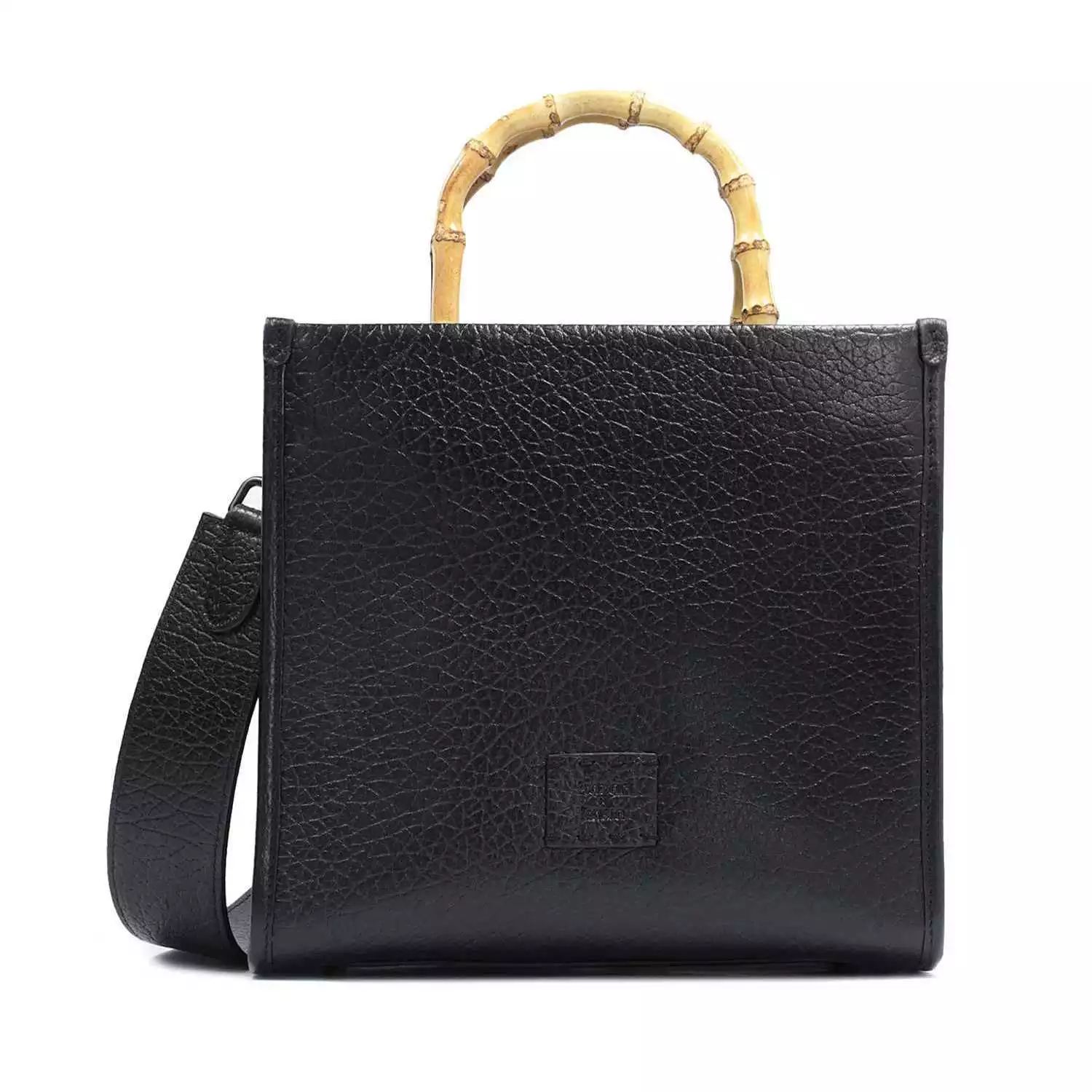 Czarna torebka z bambusowymi rączkami wykonana z czarnej skóry kazar x kasia