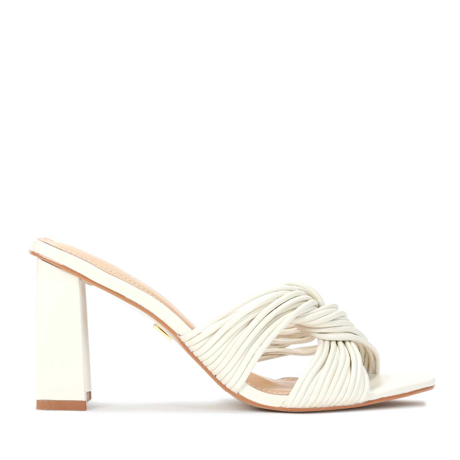 Klapki damskie w kolorze złamanej bieli