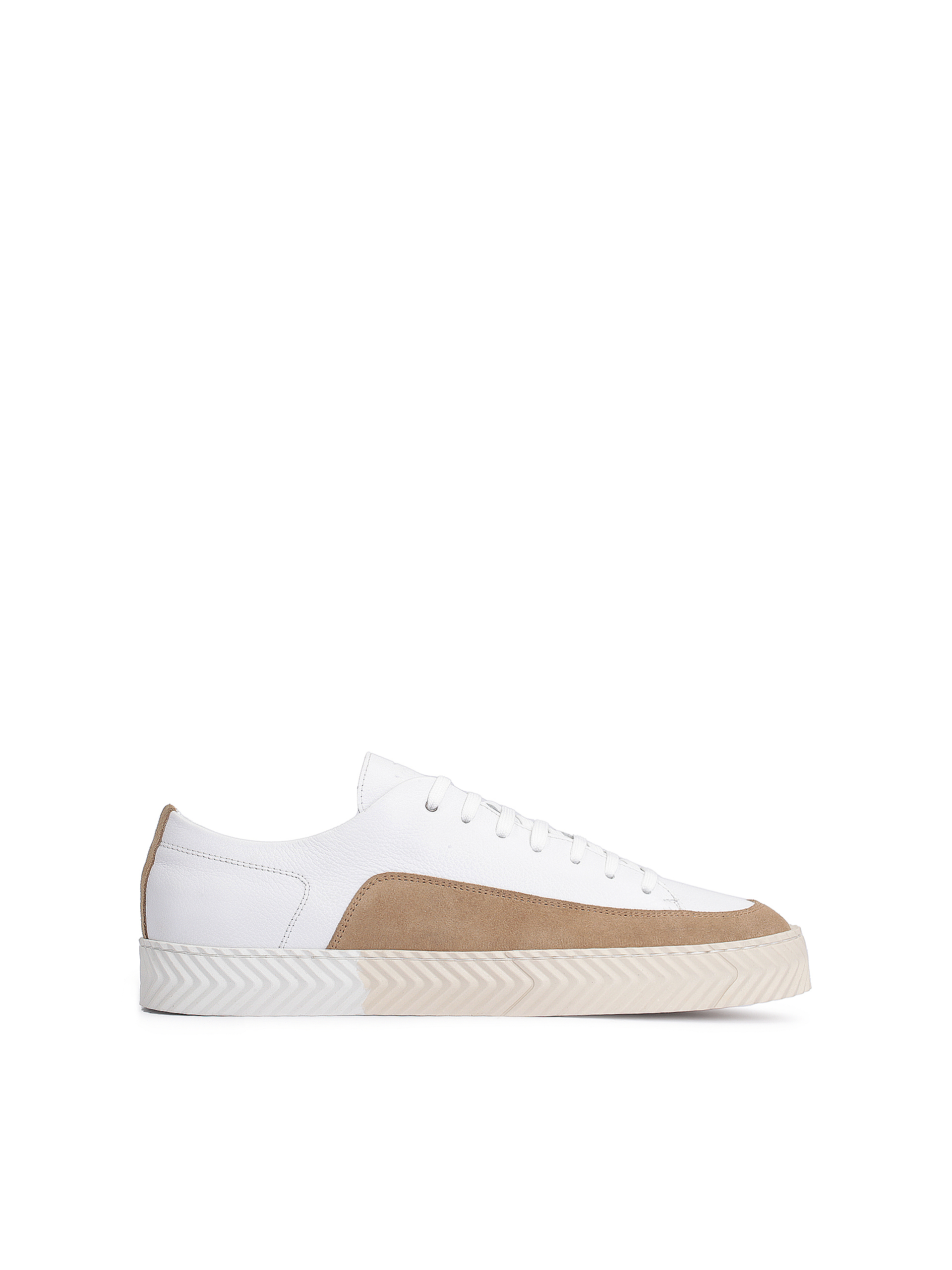 Białe skórzane sneakersy męskie z wstawką z brązowego zmaszu